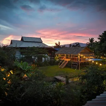 Moon'S Thai Homestay